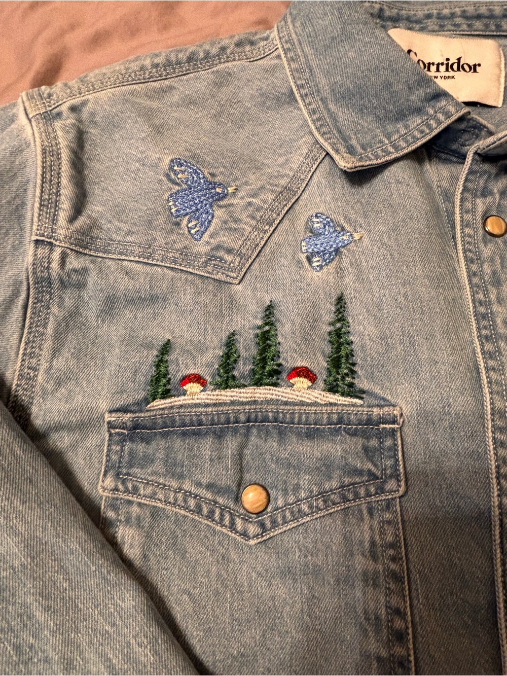 Corridor Sefirot Mountain Embroidered Denim Western Snap Shirt Men’s S - Picture 9 of 16
